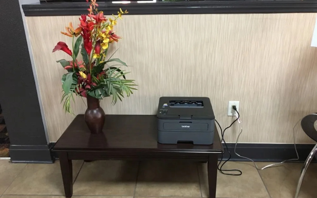 Rodeway Inn Airport
