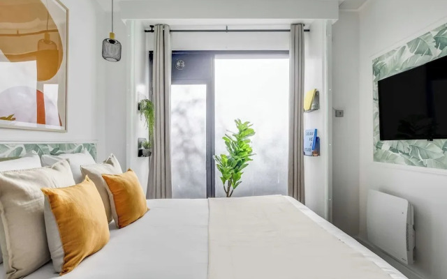 Charming Studio Apartment - AC- 2P - Nation