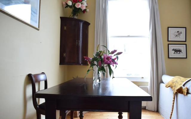 Quirky 1 Bedroom Flat in Highbury With Roof Terrace