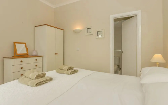 2 Hazeldene