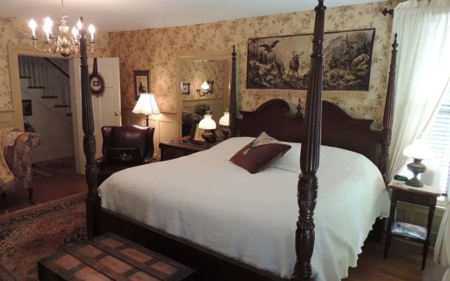 1868 Magnolia House Inn