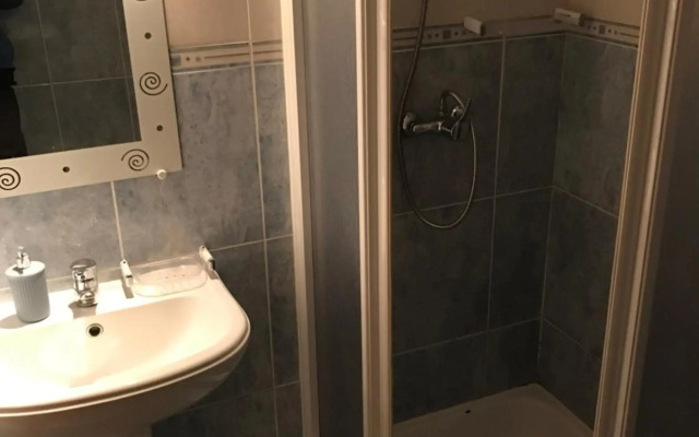 Lagos Royal Rooms and Suites