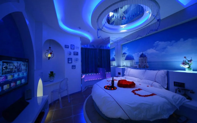 Crystal Theme Hotel