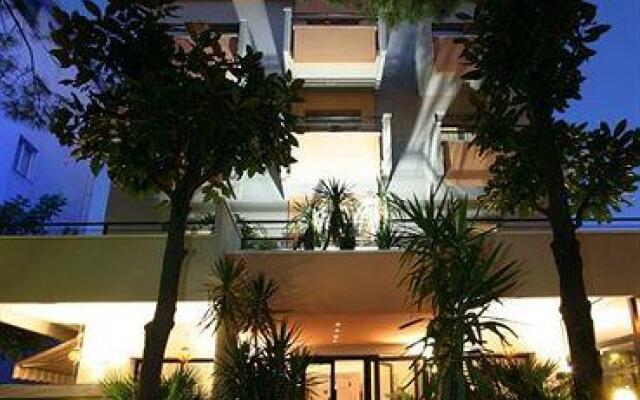 Hotel Aldebaran Римини вид на фасад