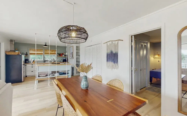 Entire House - Serenity in Surf City