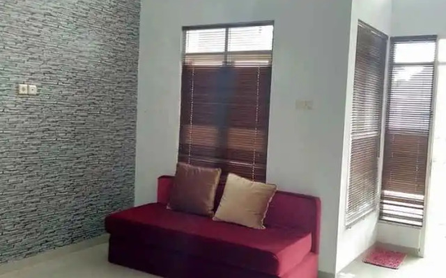 Villa Puncak Garuda E1 by and
