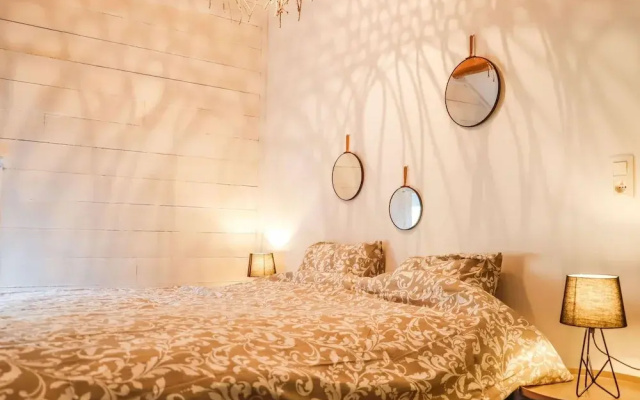 Quietly Located Farmhouse L'echappee Belle