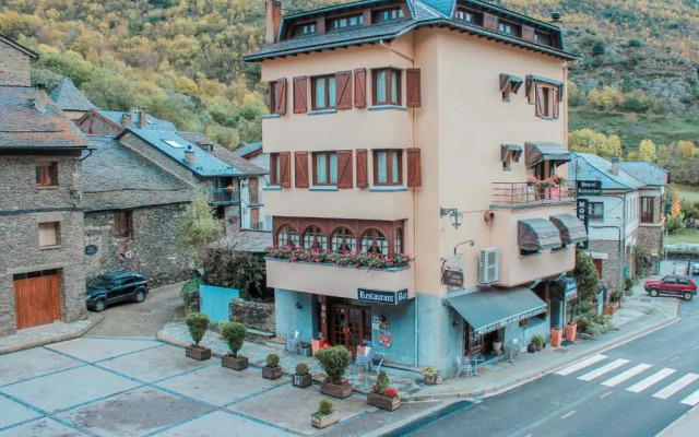 Hotel Saloria