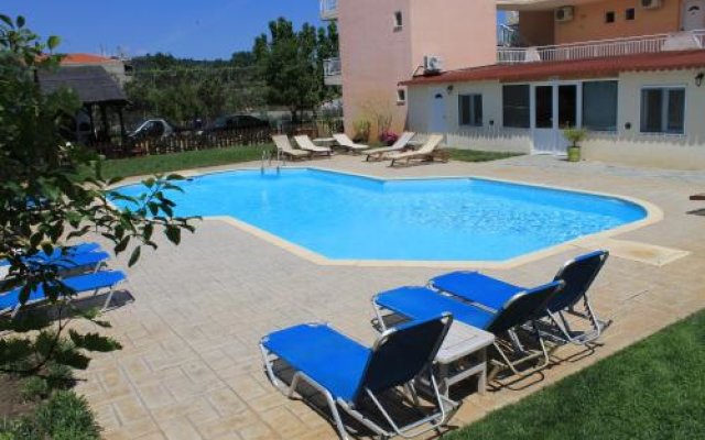 Vamvini Hotel in Sithonia, Greece from 81$, photos, reviews - zenhotels.com