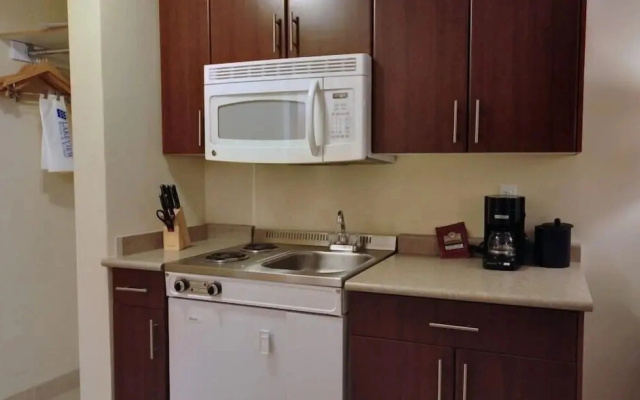 Best Western Hudson's Hope Inn & Suites