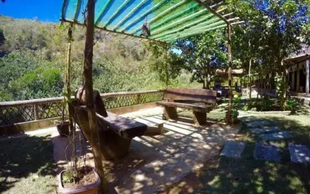 Saíra Recanto de Serra