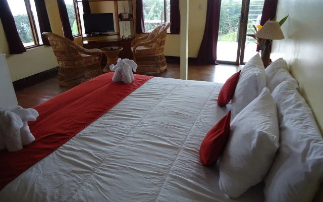 La Catalina Hotel and Suites