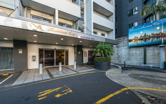 JHT - 2 BRM Apartment, Air Con, Close to SkyTower
