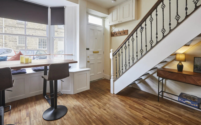 Host Stay Beckside
