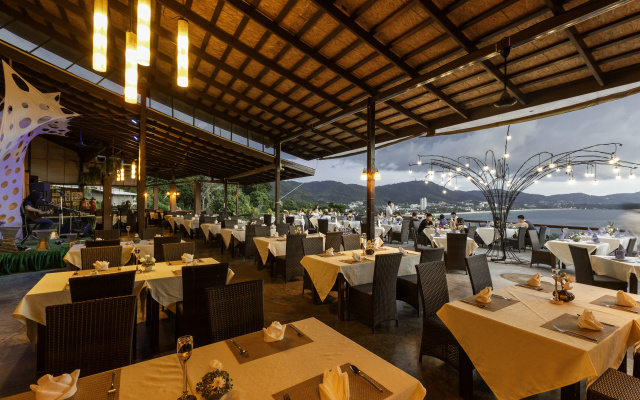 Отель Secret Cliff Resort Phuket