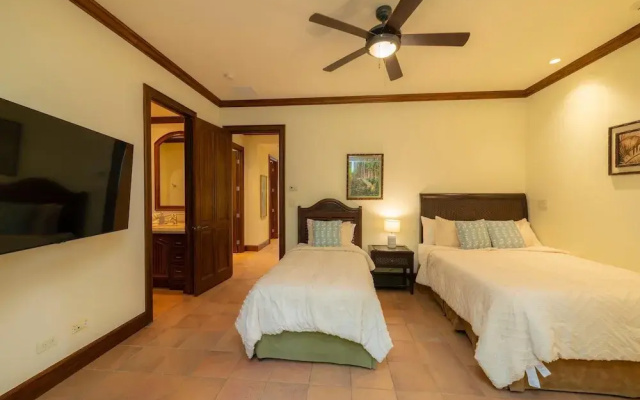 Montebello 2E 3bdrm 3bath Ocean View