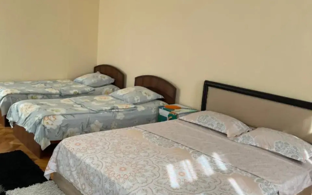 Kemeni HGuest House