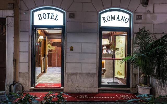 Hotel Romano Рим вид на фасад
