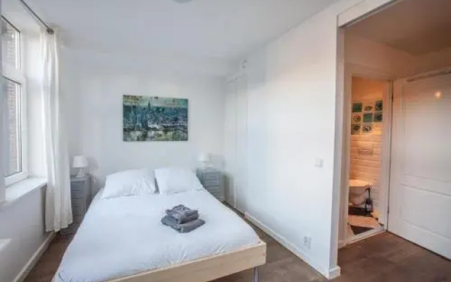 Laurier | Artfulstay