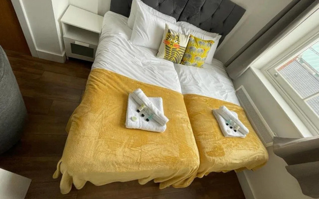 Webberley Stylish Studio 9A Twin Bed