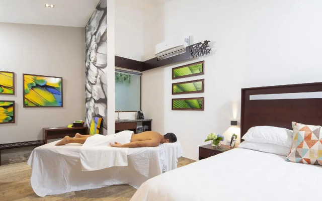 Pumilio Mountain & Ocean Hotel