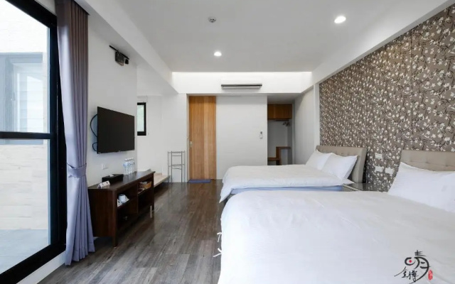 Moonlit Seaview Homestay