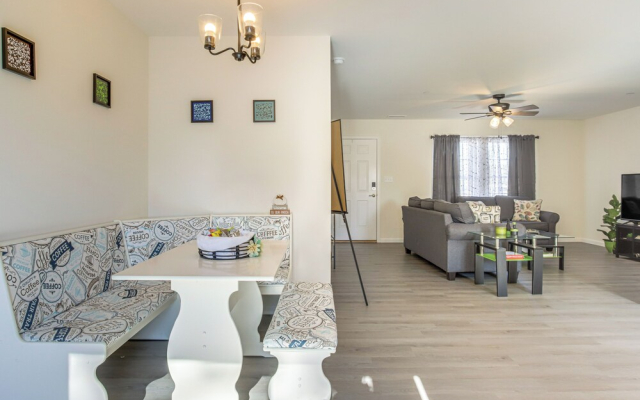 Walk to Local Eats & Docks! Crisfield Getaway