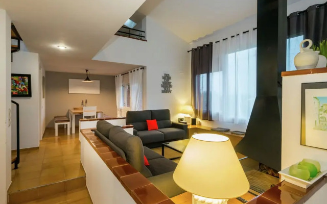 Beautiful Holiday Home With Swimming Pool in Costa Brava