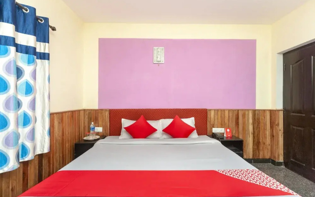 OYO 18694 Limra Residency