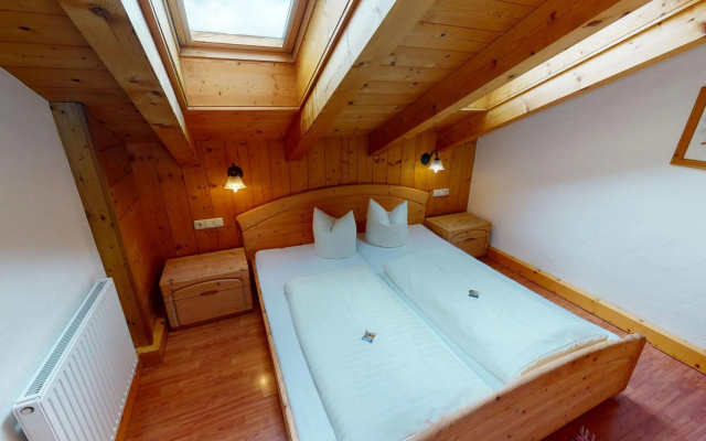 Chalet in Wildkogel Near ski Slopes