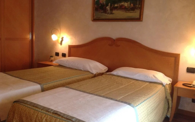 Hotel Camoretti