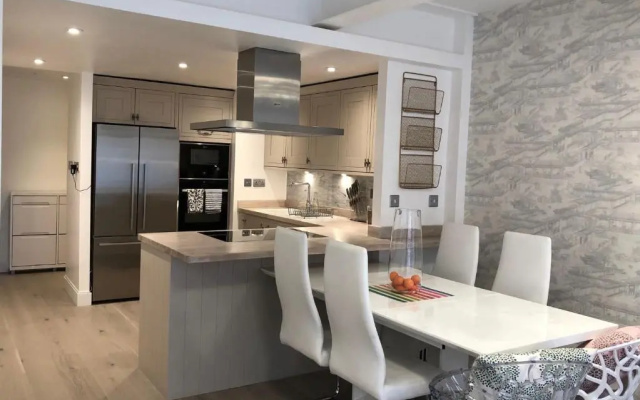 luxury Travel London Stratford Apartment Holiday Home