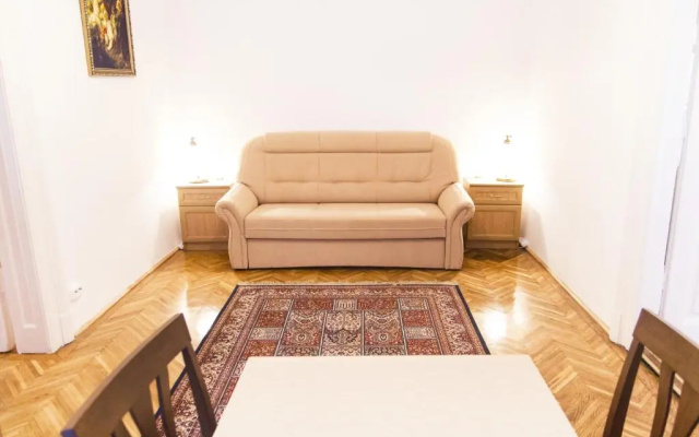 Authentic Budapest Apartment