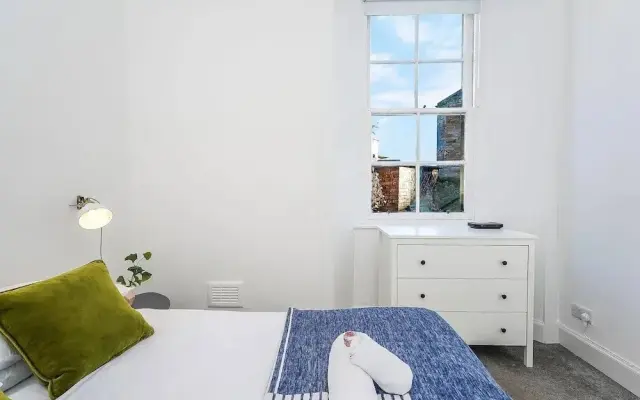 Modern - 2BR Flat Near Easter Road Stadium