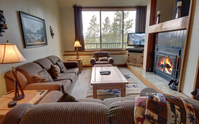 Pines 2133