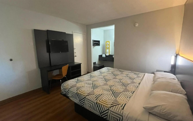 Motel 6 Modesto CA