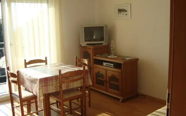 Sunny Apartments