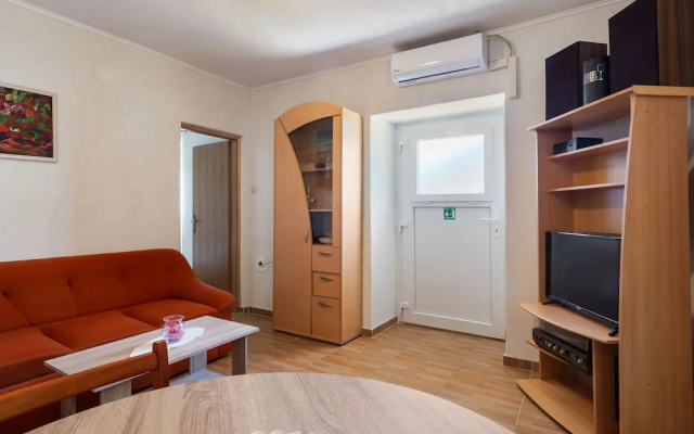Simplistic Apartment in Opatija With Private Garden