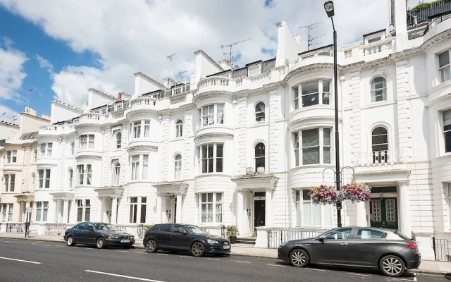 Traditional Exquisite 1BR near Hyde Park