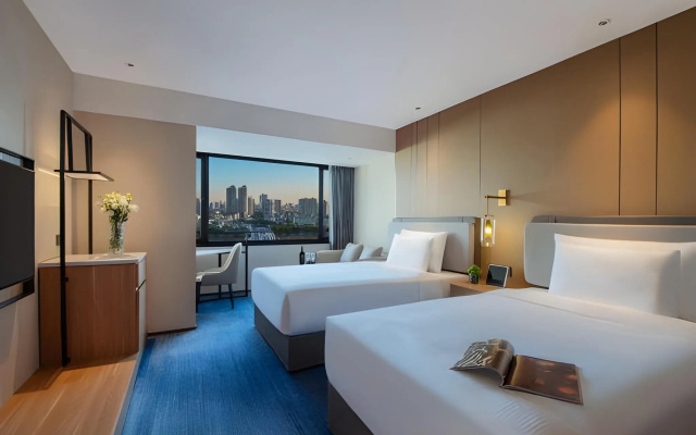 Guangzhou Hotel - Canton Fair Free Shuttle Bus