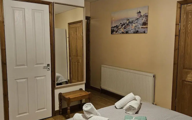 Cockfosters - Apartment - Sleeps 3 - Near Underground