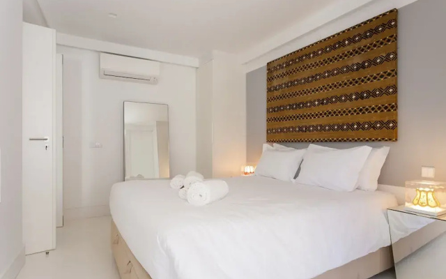 JOIVY Gorgeous 2-bed home, 3 mins from Lisbon Cathedral