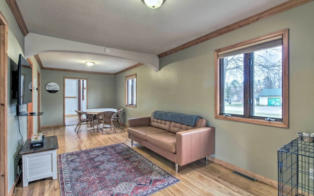 Dog-friendly Crosby Home w/ Bike Storage!