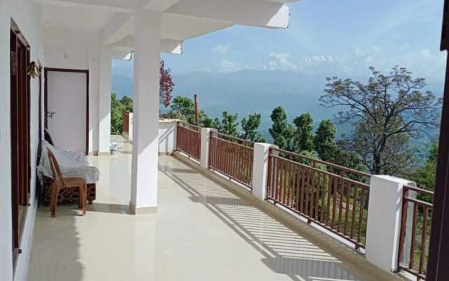 Janardan Studio Hotel Kausani