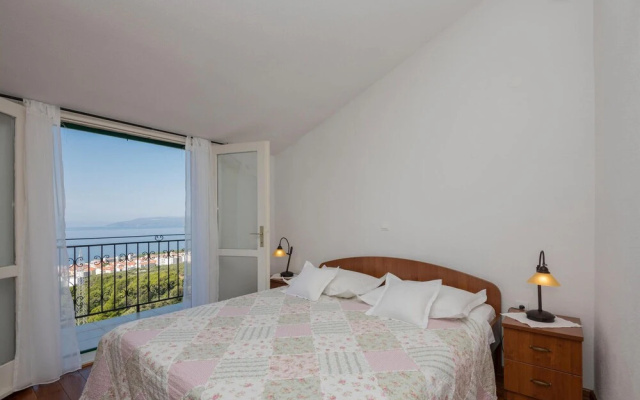 Stunning Home in Makarska With Wifi and 2 Bedrooms