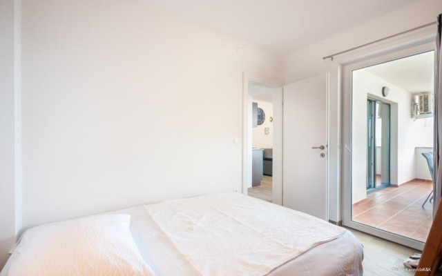 Ultima Apartments