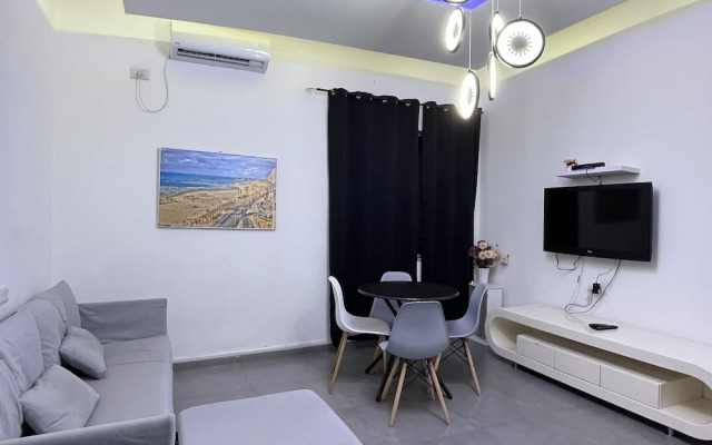 Ha-Yarkon Thirty Nine