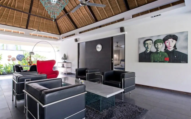 Private Villa in Seminyak 1142