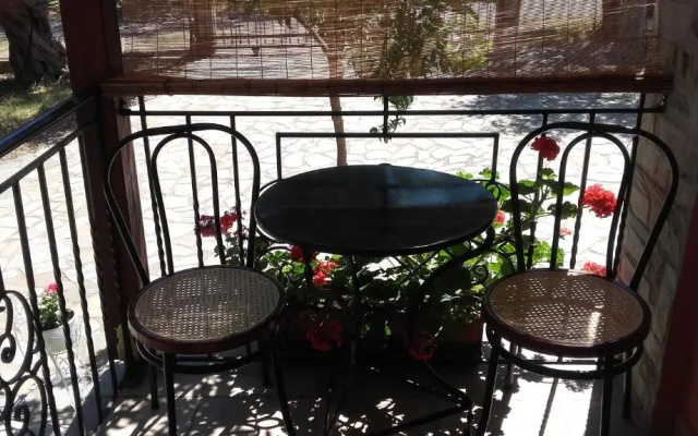 Studios Elianthos