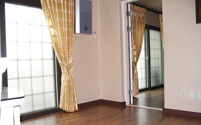 Boryeong Blue Hill Pension